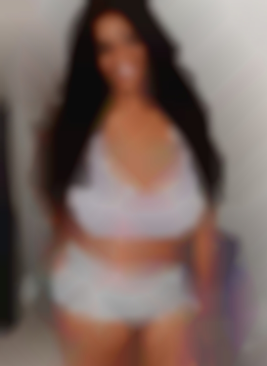 Horny woman and need wanna play round now!